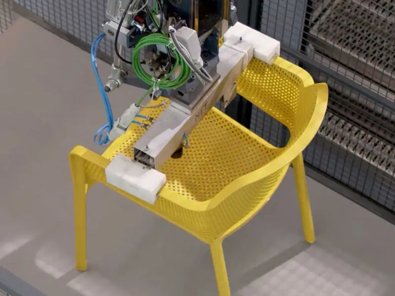 Control de calidad y resistencia en sillones