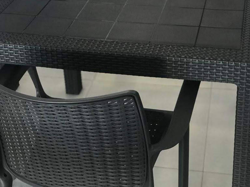 Ratan sintetico de resina inyectada (no tejido)