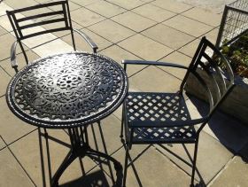 Silla BACO con mesa CAPRI
